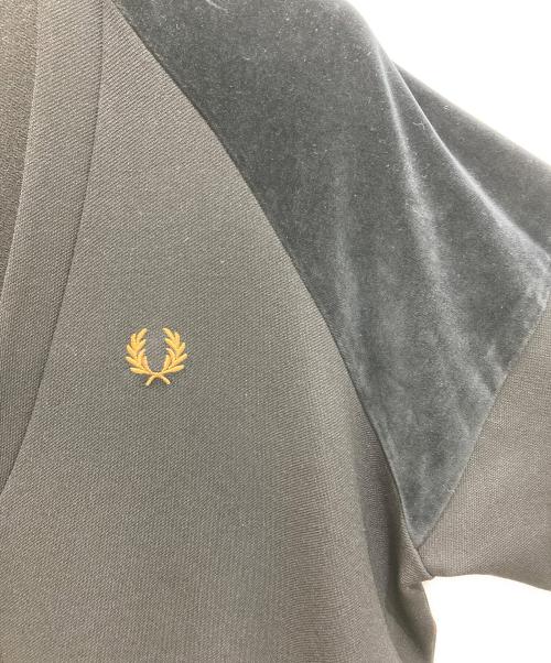 FRED PERRY（フレッドペリー）FRED PERRY (フレッドペリー) VELOUR PANEL TRICOT CARDIGAN ブラック サイズ:Ⅿの古着・服飾アイテム