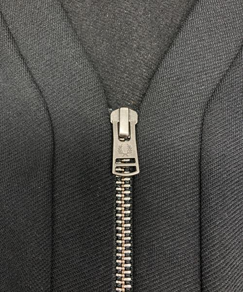 FRED PERRY（フレッドペリー）FRED PERRY (フレッドペリー) VELOUR PANEL TRICOT CARDIGAN ブラック サイズ:Ⅿの古着・服飾アイテム