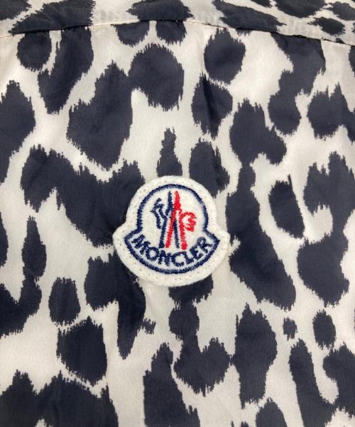 MONCLER（モンクレール）MONCLER (モンクレール) レオパード柄カットソー ベージュ×ブラック サイズ:ＸＳの古着・服飾アイテム
