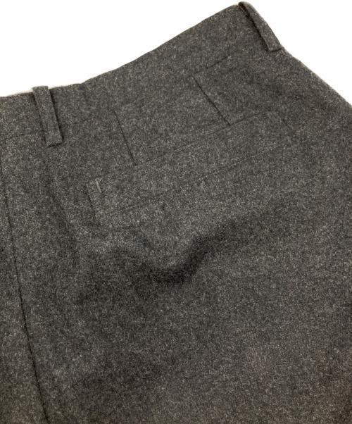 BALENCIAGA SPORTS（バレンシアガ）BALENCIAGA SPORTS (バレンシアガ) ウールタックスラックス グレー サイズ:表記無の古着・服飾アイテム