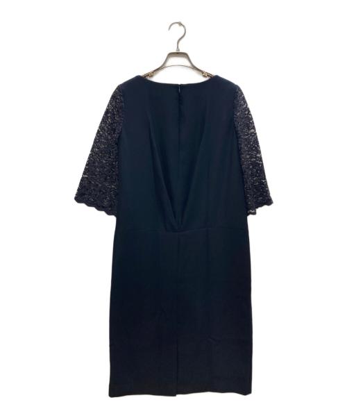 UNTITLED（アンタイトル）UNTITLED (アンタイトル) 袖レースドレスワンピース ネイビー サイズ:１の古着・服飾アイテム