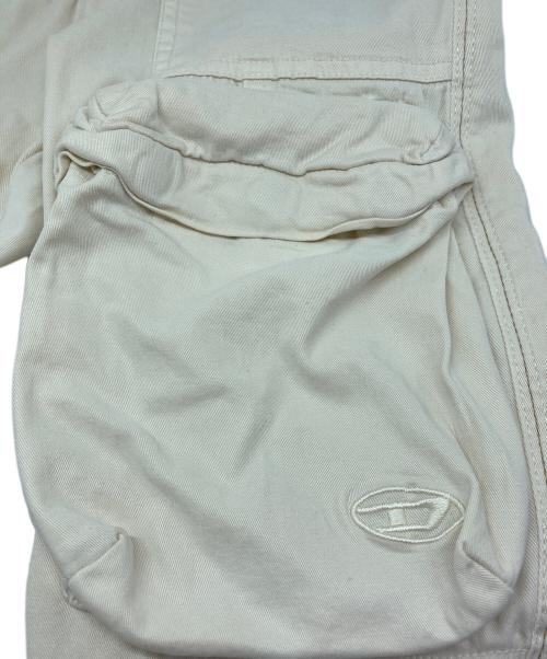 DIESEL（ディーゼル）DIESEL (ディーゼル) スリムカーゴパンツ アイボリー サイズ:Ｗ24の古着・服飾アイテム