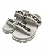 Christian Louboutinクリスチャン・ルブタン）の古着「スタッズサンダル」｜ホワイト