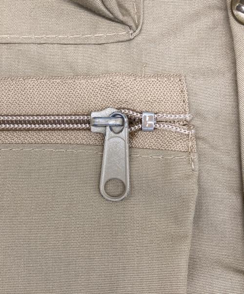 Columbia（コロンビア）Columbia (コロンビア) フィッシングベスト ベージュ サイズ:表記無の古着・服飾アイテム