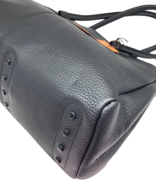 TOD'S（トッズ）TOD'S (トッズ) レザートートバッグ ブラックの古着・服飾アイテム