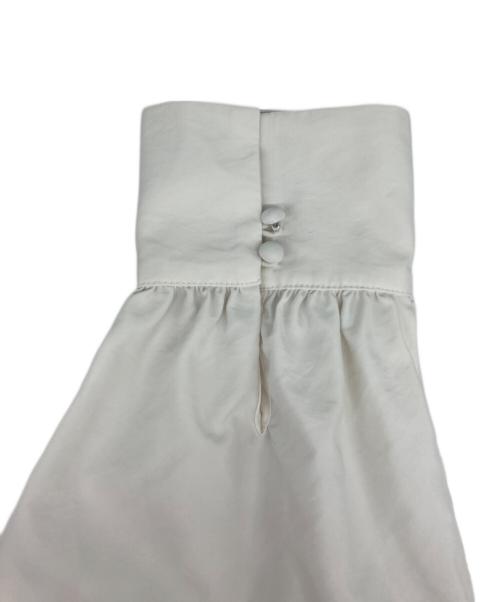 FRAY ID（フレイ アイディー）FRAY ID (フレイ アイディー) ラッフルフリルニットワンピース ホワイト×ブラック サイズ:Ⅿの古着・服飾アイテム