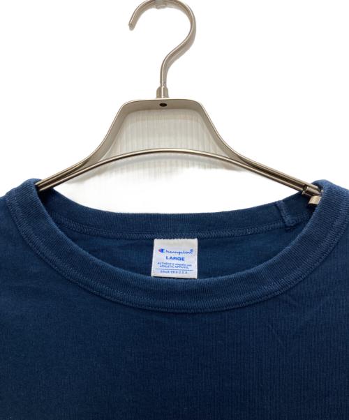 stussy（ステューシー）stussy (ステューシー) Champion (チャンピオン) プリントTシャツ ネイビー サイズ:Ｌの古着・服飾アイテム