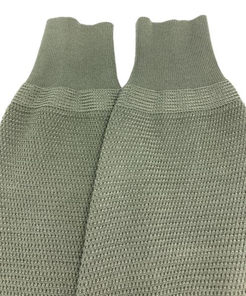 ERMENEGILDO ZEGNA（エルメネジルド・ゼニア）ERMENEGILDO ZEGNA (エルメネジルド・ゼニア) 裾レイヤ-ドサーマルニット オリーブ×ベージュ サイズ:46の古着・服飾アイテム