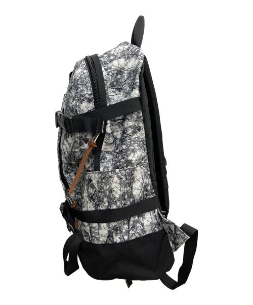GREGORY（グレゴリー）GREGORY (グレゴリー) ツリーラインカモ バックパック グレー×ブラックの古着・服飾アイテム