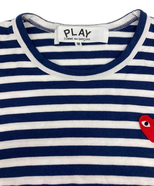 PLAY COMME des GARCONS（プレイコムデギャルソン）PLAY COMME des GARCONS (プレイコムデギャルソン) ハートワッペン ボーダーカットソー ホワイト×ネイビー サイズ:Ⅿの古着・服飾アイテム