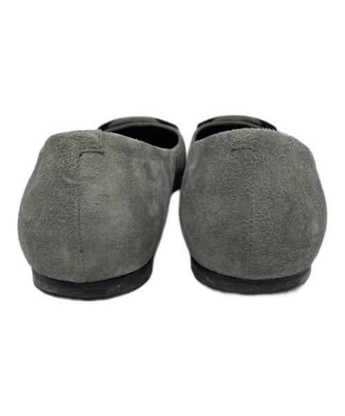 Roger Vivier（ロジェ ヴィヴィエ）Roger Vivier (ロジェ ヴィヴィエ) スウェードフラットシューズ グレー サイズ:39の古着・服飾アイテム