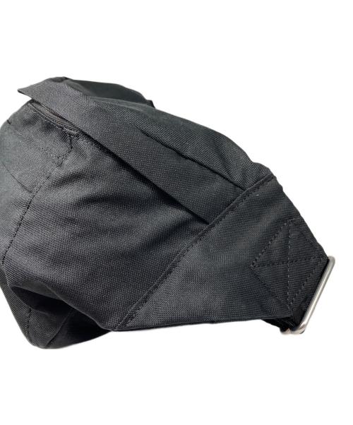 PUMA（プーマ）PUMA (プーマ) maison kitsune (メゾンキツネ) ボディーバッグ ブラックの古着・服飾アイテム