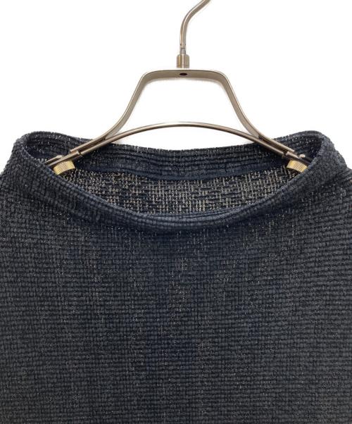 me ISSEY MIYAKE（ミーイッセイ ミヤケ）me ISSEY MIYAKE (ミーイッセイ ミヤケ) ノースリーブプリーツブラウス ブラック サイズ:ーの古着・服飾アイテム