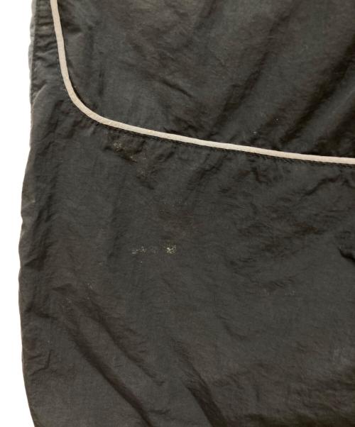 UMBRO（アンブロ）UMBRO (アンブロ) BOILER ROOM (ボイラールーム) ナイロントラックパンツ ブラック サイズ:ASIA XXLの古着・服飾アイテム