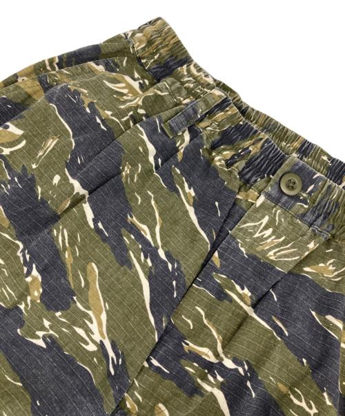 KEBOZ（ケボズ）KEBOZ (ケボズ) カモフラカーゴパンツ カーキ×ブラック サイズ:LARGEの古着・服飾アイテム