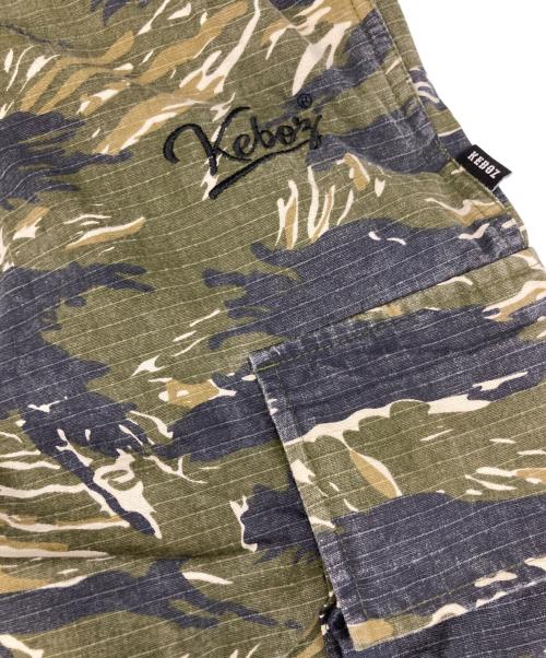 KEBOZ（ケボズ）KEBOZ (ケボズ) カモフラカーゴパンツ カーキ×ブラック サイズ:LARGEの古着・服飾アイテム
