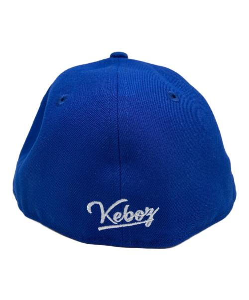 KEBOZ（ケボズ）KEBOZ (ケボズ) New Era (ニューエラ) ロゴキャップ ブルー サイズ:57.7cmの古着・服飾アイテム