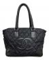 CHANEL（シャネル）の古着「パリニューヨークライントートバッグ」｜ブラック
