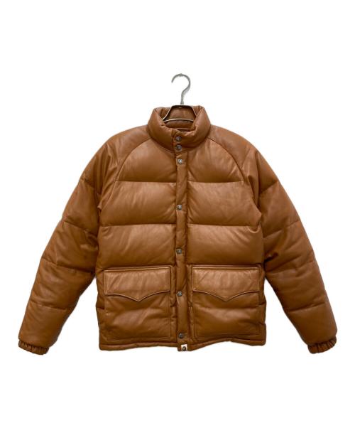 A BATHING APE（ア ベイシング エイプ）A BATHING APE (ア ベイシング エイプ) Leather Classic Down Jacket/レザークラシックダウンジャケット ベージュ サイズ:Ｓの古着・服飾アイテム