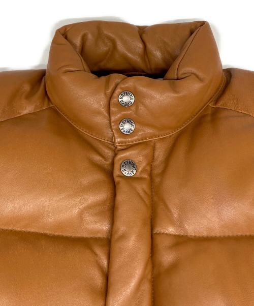 A BATHING APE（ア ベイシング エイプ）A BATHING APE (ア ベイシング エイプ) Leather Classic Down Jacket/レザークラシックダウンジャケット ベージュ サイズ:Ｓの古着・服飾アイテム