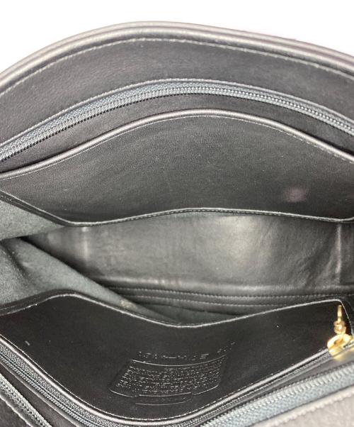 COACH（コーチ）COACH (コーチ) レザーショルダーバッグ ブラックの古着・服飾アイテム
