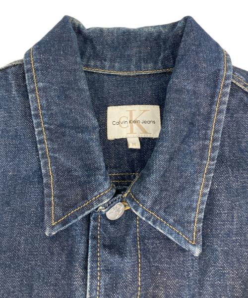 Calvin Klein Jeans（カルバンクラインジーンズ）Calvin Klein Jeans (カルバンクラインジーンズ) デニムジャケット インディゴ サイズ:Ｍの古着・服飾アイテム