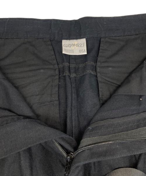 GRAMICCI（グラミチ）GRAMICCI (グラミチ) WHITE MOUNTAINEERING (ホワイトマウンテ二アニング) DARTED SHORT PANTS/ショートパンツ ブラック サイズ:2の古着・服飾アイテム