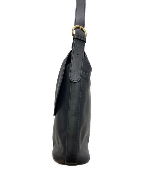 COACH（コーチ）COACH (コーチ) フラップレザーショルダーバッグ ネイビーの古着・服飾アイテム