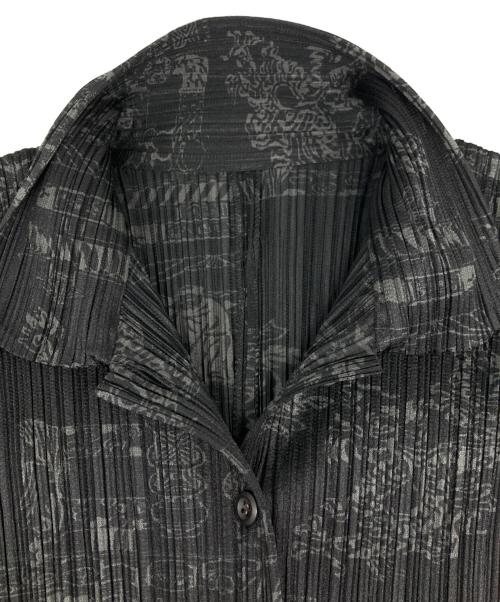 PLEATS PLEASE（プリーツプリーズ）PLEATS PLEASE (プリーツプリーズ) 総柄ブラウス ブラック×グレー サイズ:3の古着・服飾アイテム