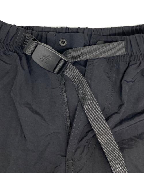 GRAMICCI（グラミチ）GRAMICCI (グラミチ) ナイロントラックパンツ ネイビー サイズ:Ｓの古着・服飾アイテム