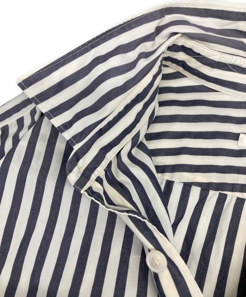 COMOLI（コモリ）COMOLI (コモリ) ロンドンストライプ 長袖 コモリシャツ ホワイト サイズ:2の古着・服飾アイテム