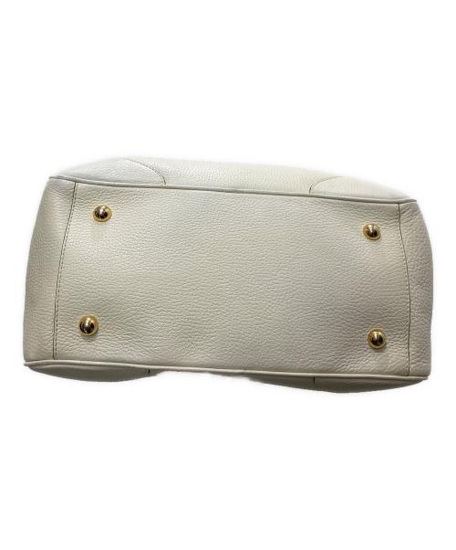 J&M DAVIDSON（ジェイ＆エム デヴィッドソン）J&M DAVIDSON (ジェイ＆エム デヴィッドソン) ミアトートバッグ ホワイトの古着・服飾アイテム