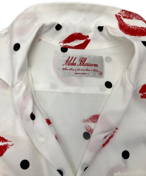 Aloha Blossom（アロハブロッサム）Aloha Blossom (アロハブロッサム) オープンカラーシャツ ホワイト×レッド サイズ:38の古着・服飾アイテム