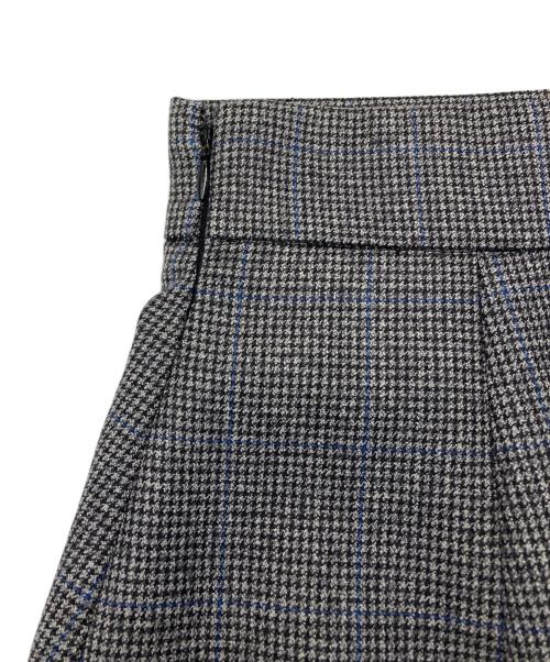 MIU MIU（ミュウミュウ）MIU MIU (ミュウミュウ) チェックレースミニスカート グレー サイズ:38の古着・服飾アイテム
