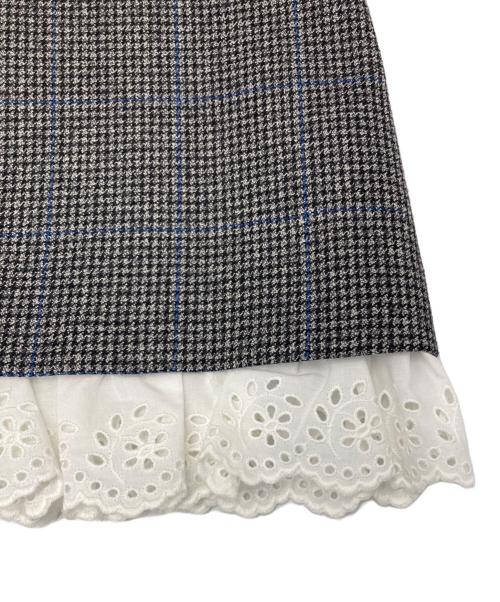 MIU MIU（ミュウミュウ）MIU MIU (ミュウミュウ) チェックレースミニスカート グレー サイズ:38の古着・服飾アイテム