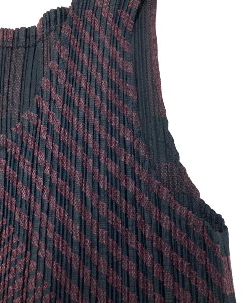 PLEATS PLEASE（プリーツプリーズ）PLEATS PLEASE (プリーツプリーズ) ノースリーブプリーツワンピース パープル×ブラック サイズ:2の古着・服飾アイテム