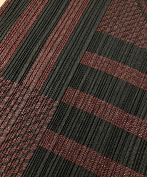 PLEATS PLEASE（プリーツプリーズ）PLEATS PLEASE (プリーツプリーズ) ノースリーブプリーツワンピース パープル×ブラック サイズ:2の古着・服飾アイテム