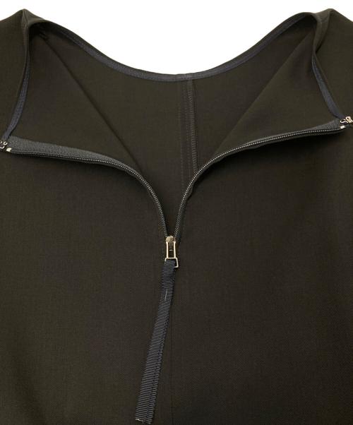 23区（ニジュウサンク）23区 (ニジュウサンク) キューティクルストレッチツイル イレギュラーヘム ワンピース ブラック サイズ:38の古着・服飾アイテム