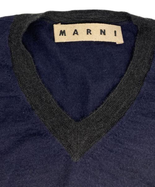 MARNI（マルニ）MARNI (マルニ) カシミヤブレンドVネックニット ネイビー サイズ:50の古着・服飾アイテム