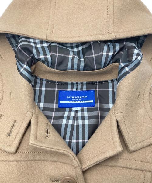 BURBERRY BLUE LABEL（バーバリーロンドンブルーレーベル）BURBERRY BLUE LABEL (バーバリーロンドンブルーレーベル) フーデッドジャケット ベージュ サイズ:38の古着・服飾アイテム