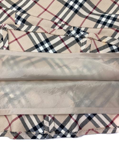 BURBERRY BLUE LABEL（バーバリーロンドンブルーレーベル）BURBERRY BLUE LABEL (バーバリーロンドンブルーレーベル) ノヴァチェックミニスカート ベージュ サイズ:38の古着・服飾アイテム