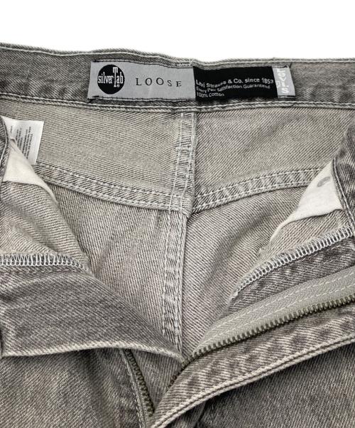 LEVI'S（リーバイス）LEVI'S (リーバイス) ルーズフィットジーンズ グレー サイズ:Ｗ30の古着・服飾アイテム