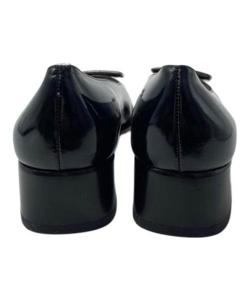 Salvatore Ferragamo（サルヴァトーレ フェラガモ）Salvatore Ferragamo (サルヴァトーレ フェラガモ) バックルデザインエナメルパンプス ブラック サイズ:5の古着・服飾アイテム