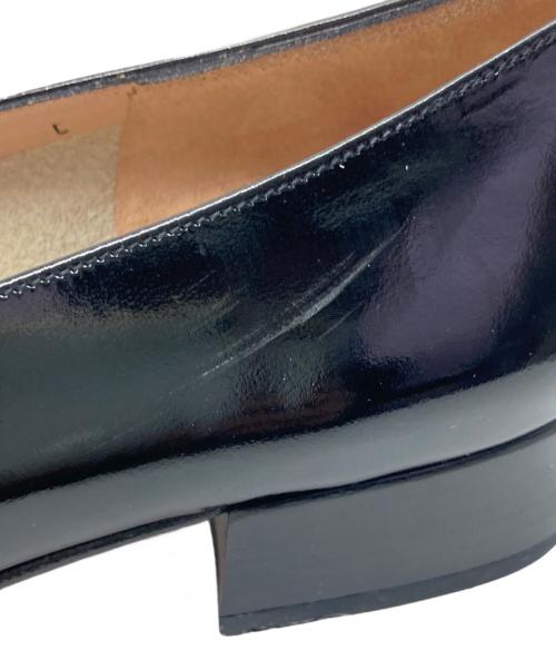 Salvatore Ferragamo（サルヴァトーレ フェラガモ）Salvatore Ferragamo (サルヴァトーレ フェラガモ) バックルデザインエナメルパンプス ブラック サイズ:5の古着・服飾アイテム
