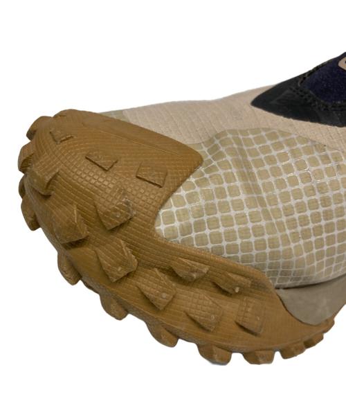 NIKE（ナイキ）NIKE (ナイキ) ACG Mountain Fly Gore-Tex 8.5 スニーカー/ACG マウンテンフライ　ゴアテックス　8.5　スニーカー ベージュ サイズ:26.5ｃｍの古着・服飾アイテム