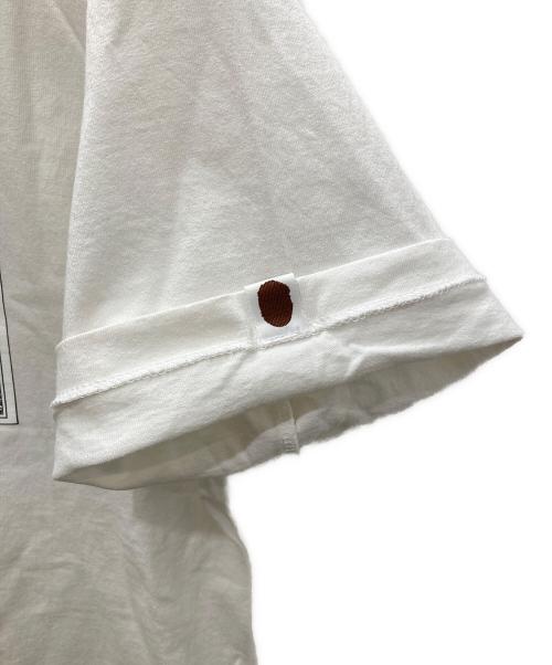 A BATHING APE（ア ベイシング エイプ）A BATHING APE (ア ベイシング エイプ) プリントTシャツ ホワイト サイズ:XLの古着・服飾アイテム