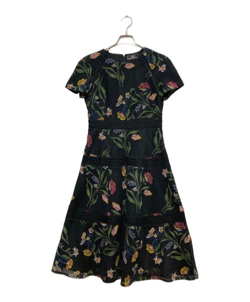 GRACE CONTINENTAL（（グレースコンチネンタル）GRACE CONTINENTAL (（グレースコンチネンタル) メッシュマルチフラワーワンピース ブラック サイズ:36の古着・服飾アイテム