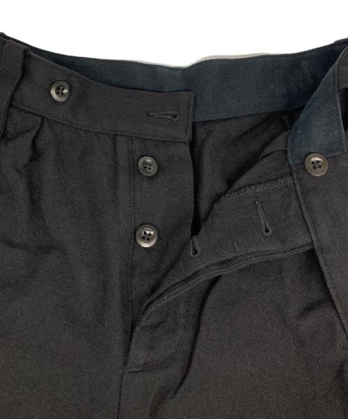 MHL（エムエイチエル）MHL (エムエイチエル) ウール サージ ミリタリー トラウザーズ ブラック サイズ:2の古着・服飾アイテム