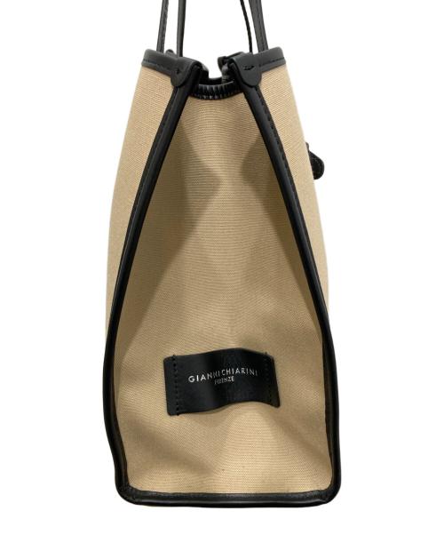 GIANNI CHIARINI（ジャンニ キアリーニ）GIANNI CHIARINI (ジャンニ キアリーニ) マルチェッラM トートバッグ ベージュの古着・服飾アイテム