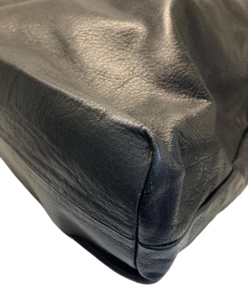 YOHJI YAMAMOTO（ヨウジヤマモト）YOHJI YAMAMOTO (ヨウジヤマモト) レザーハンドバッグ ブラックの古着・服飾アイテム